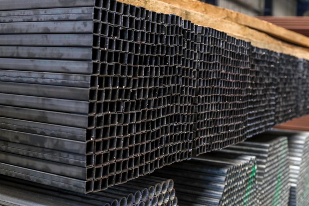 Square tubes stacked for loading